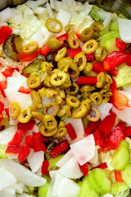 outredeous lettuce