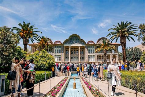  Die Eram-Gärten: Ein Paradies persischer Gartenkunst!